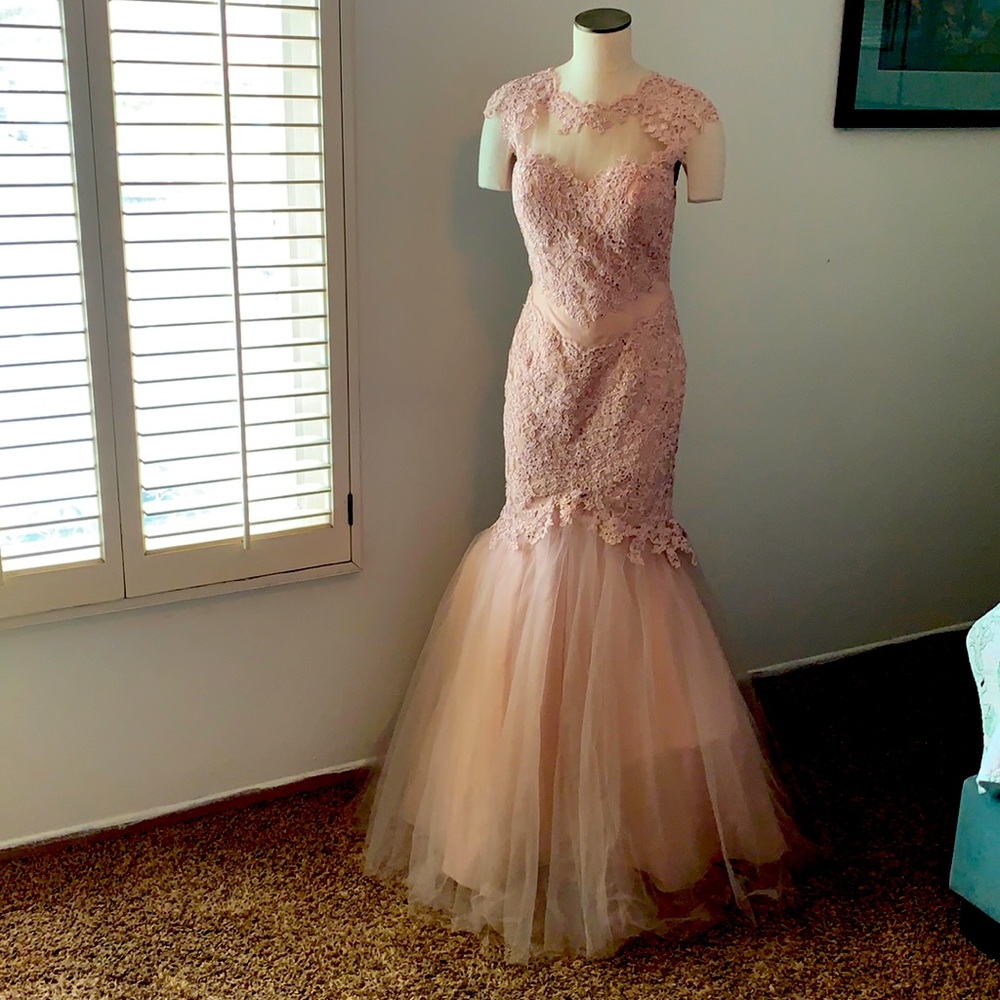 Brides made dress - Picture 2 of 11